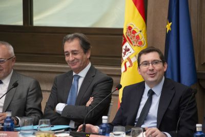 El Banco de España presentó en Las Palmas de Gran Canaria sus proyecciones para la economía española, contando con la colaboración de la Cámara 