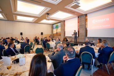 La Cámara celebró su almuerzo de Navidad con la presencia del presidente de Canarias