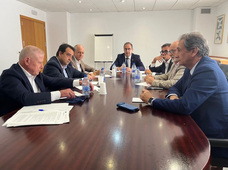 Luis Padrón asume la presidencia del Consejo General de Cámaras Canarias