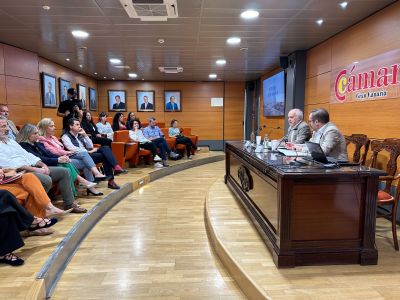 El Cabildo de Gran Canaria se apoya en la Cámara para activar una campaña de concienciación sobre el uso de la Reserva Natural Especial de las Dunas de Maspalomas