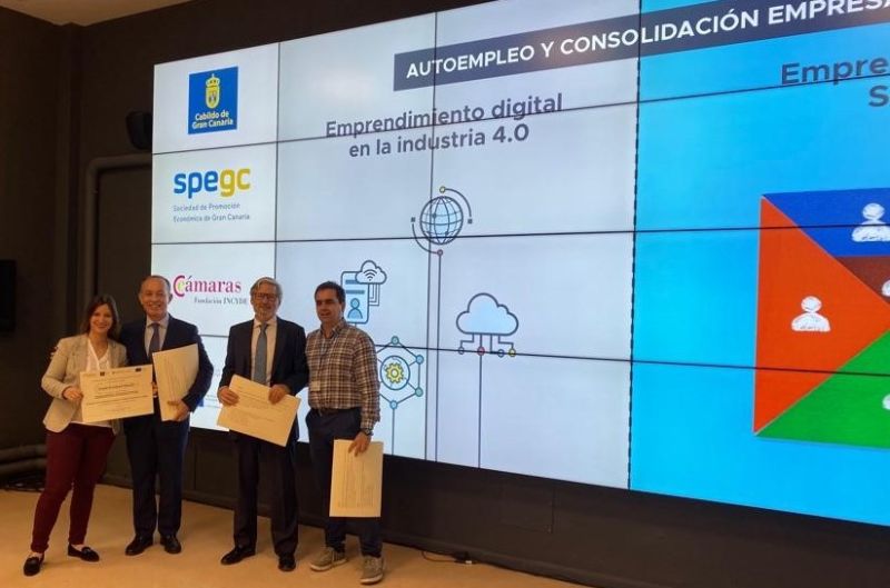 Entrega de diplomas cursos de la Fundación INCYDE y SPEGC